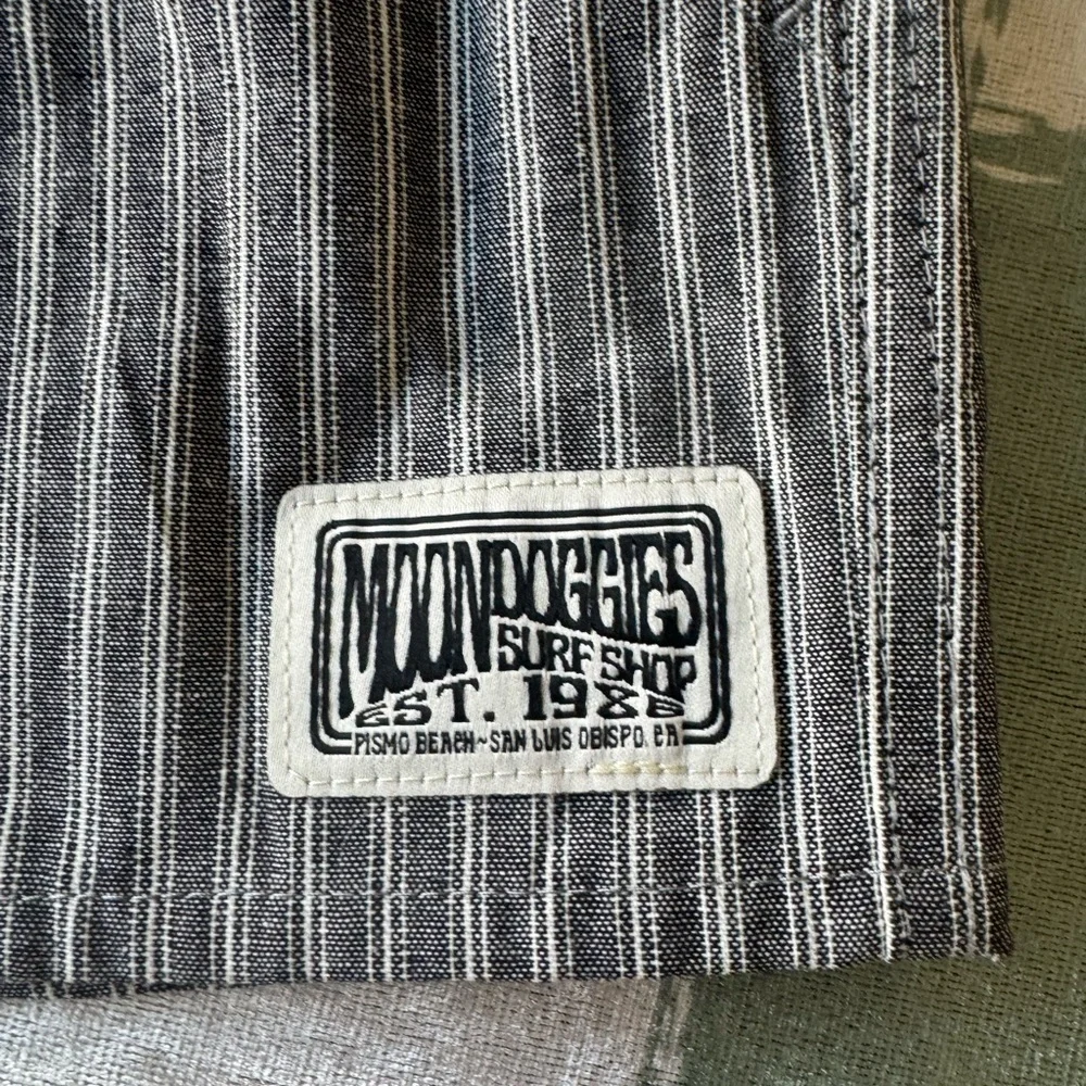 New Striped Moondoggies Gray Stripe Shorts Size Medium